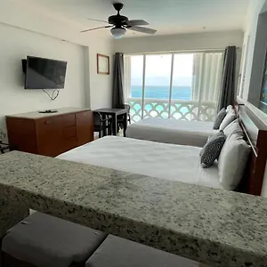  Apartment Capitan Sea View