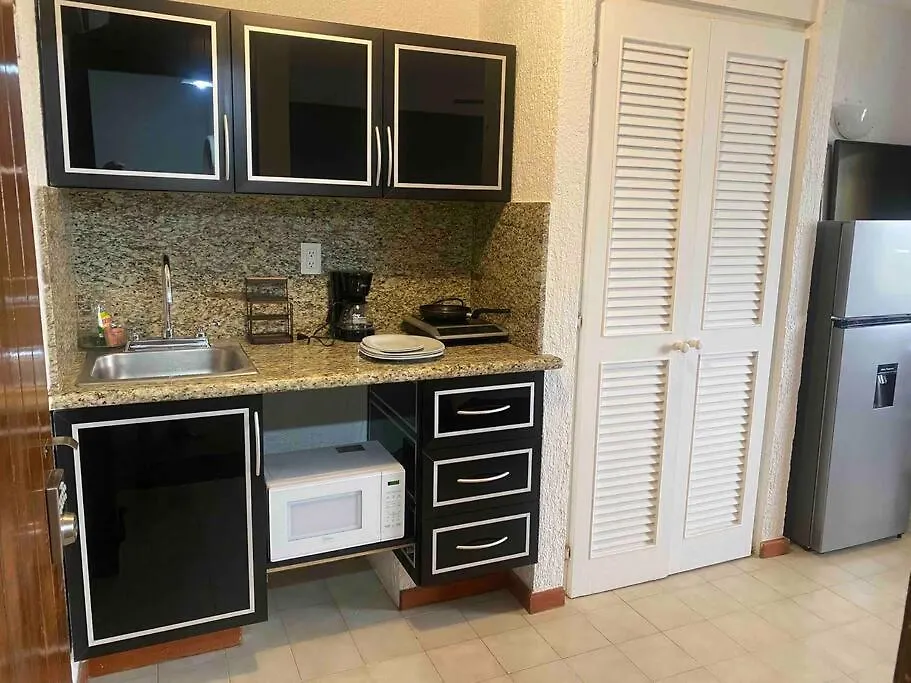 Solymar Studio Apt Beachfront Resort With Sunset Views Cancún 0*,  Mexico