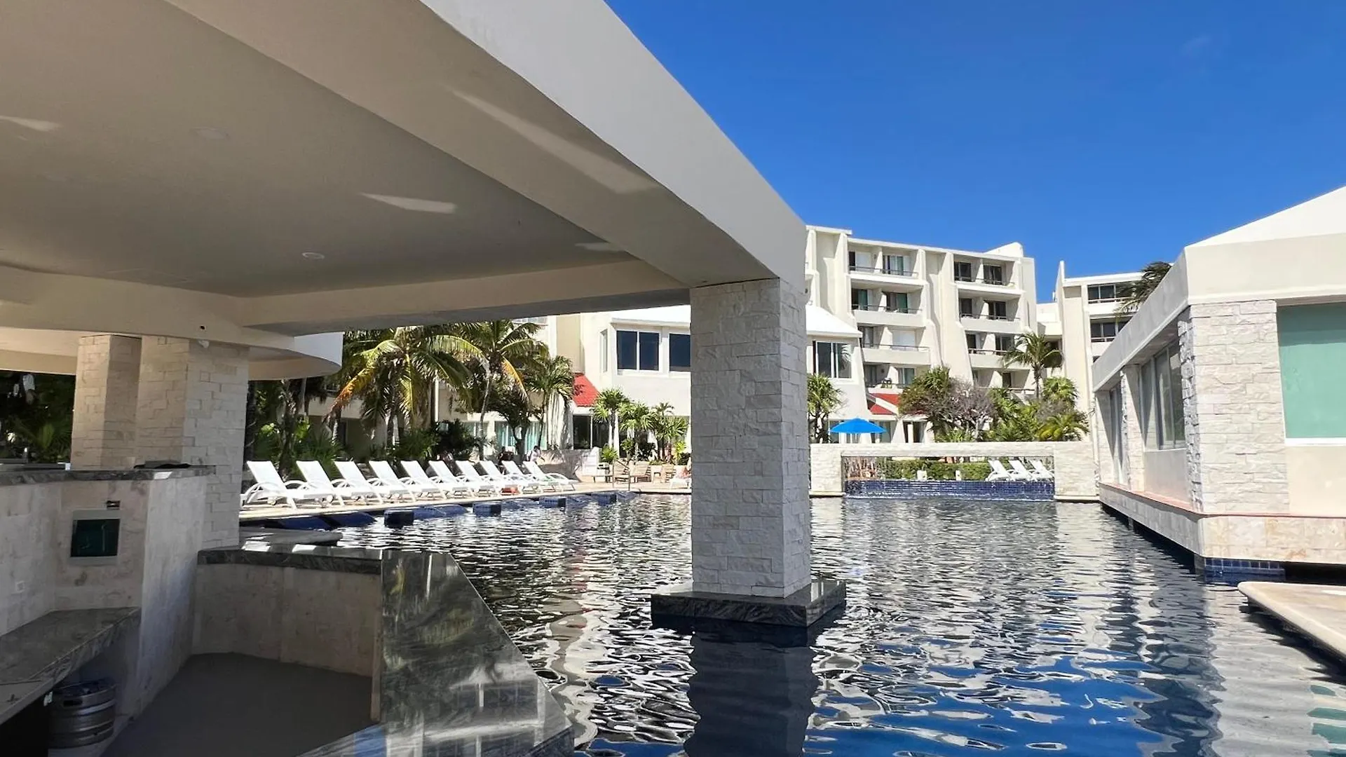 Solymar Studio Apt Beachfront Resort With Sunset Views Cancún 0*,